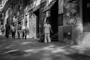 Guatemalteca, empleada del hogar y cuidadora. 