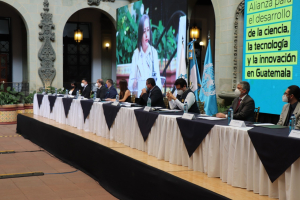 A través de esta alianza, las instancias se comprometieron a apoyar y fomentar el desarrollo de la ciencia, tecnología e innovación en Guatemala.