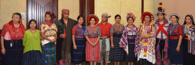 Actualmente no existe una ley que reconozca la propiedad intelectual colectiva de los textiles mayas milenarios. 